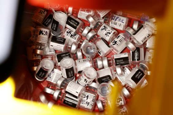 Covid-19 : le vaccin Pfizer à la loupe