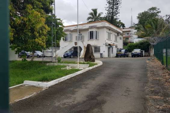 La Foa : une nouvelle gendarmerie, entre le cimetière et le stade municipal