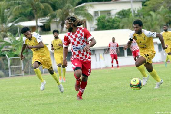 Super Ligue : les illusions perdues de Magenta