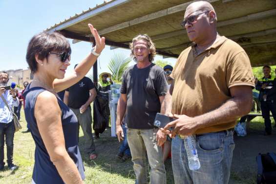 Christel Bories accueillie à Doniambo par une mobilisation sociale