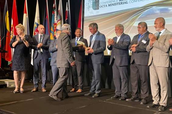 « Approfondir les liens avec l'UE »