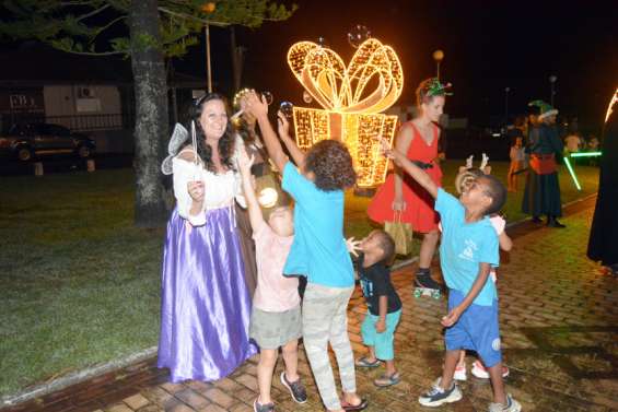 Bourail : les illuminations de Noël démarrent malgré une panne de courant