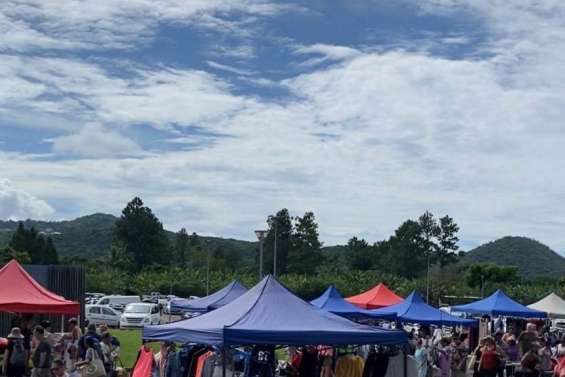 Belle participation pour le dernier vide-greniers de l'année du Gratuit