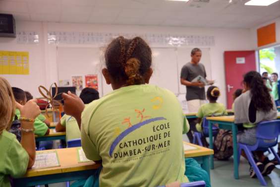 Le comité administratif de l'enseignement catholique fête ses 50 ans à Ko We Kara 