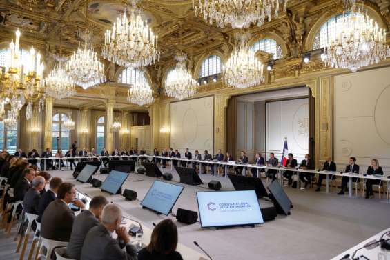 Retraites : Macron reporte la présentation de la réforme au 10 janvier