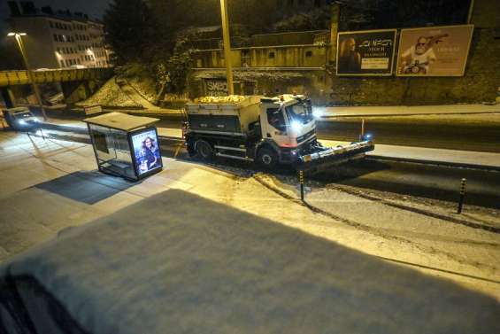 Vague de neige et verglas, trois morts en Bourgogne