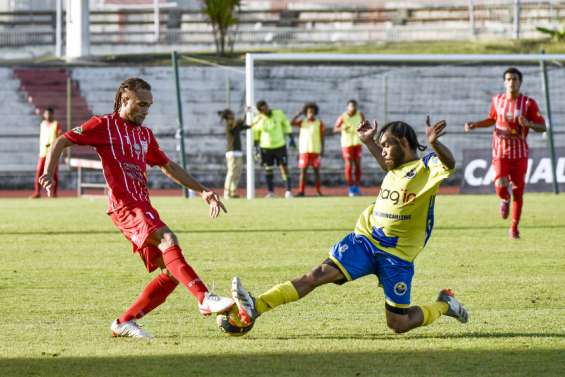 Football : Tiga s'impose largement à Maré et gagne une deuxième fois la Super Ligue