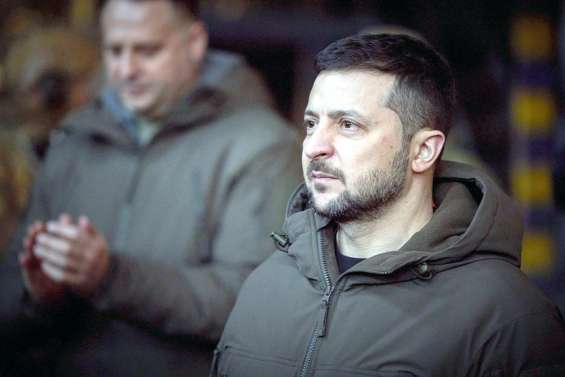 Volodymyr Zelensky sur le front mardi et à Washington mercredi