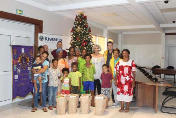 Des paniers de Noël pour des familles