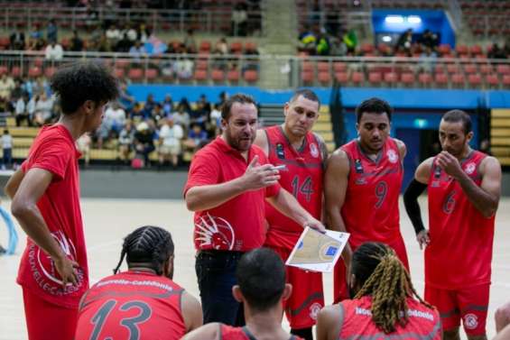 Hors du territoire, le ballon rond n'a pas tout de suite tourné dans le bon sens