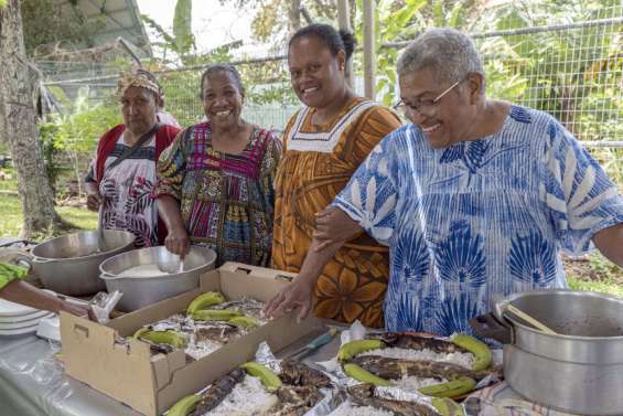 De la tribu à la ville, l'identité kanak intacte