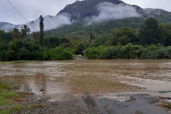 Houaïlou : plusieurs tribus isolées par les intempéries