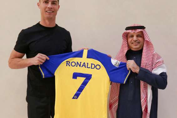 Ronaldo s'offre un crépuscule doré en Arabie saoudite