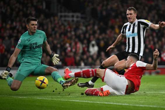 Newcastle tient tête à Arsenal