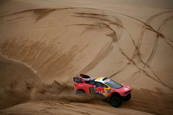 Sébastien Loeb signe une deuxième victoire sur le Dakar