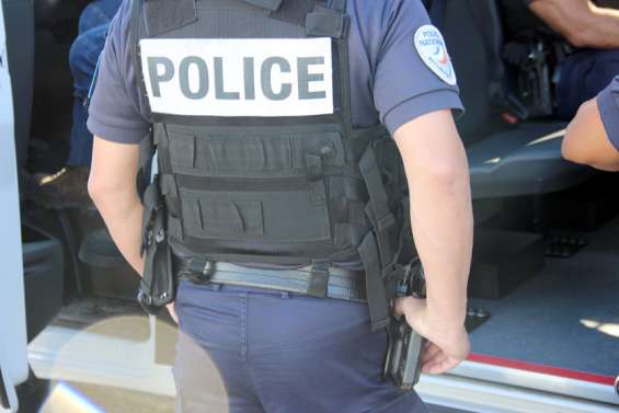 Un homme menacé avec un sabre, sa voiture volée à la Tamoa