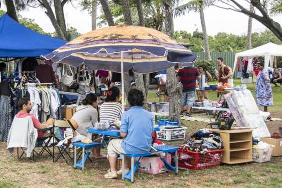 Ni marché ni vide-greniers au parc Fayard ce dimanche