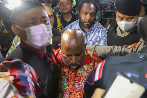 L'Indonésie arrête le gouverneur de Papouasie