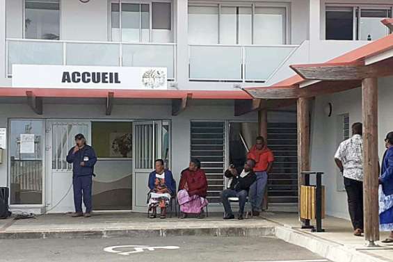 Ils se font passer pour la maire de Maré pour arnaquer