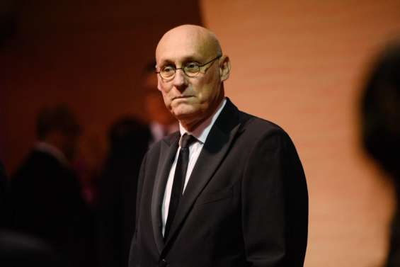 Bernard Laporte visé, Raphaël Ibanez prolonge