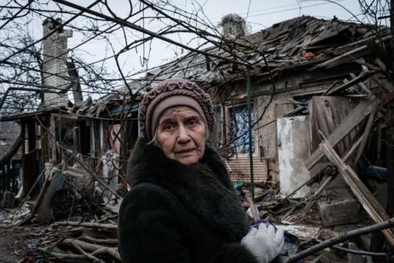 Trois morts dans une frappe russe sur une ville de l'est