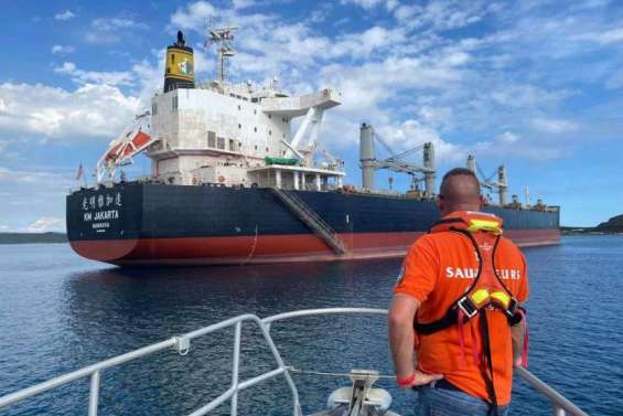 La SNSM procède à une Evasan sur un minéralier