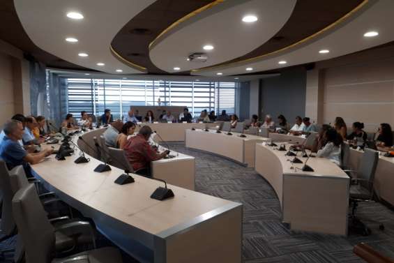 Maintenir les services publics avec 8% de recettes en moins, le défi budgétaire 2021