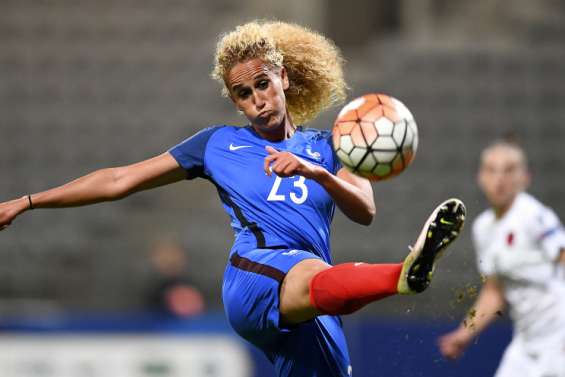 Corinne Diacre retente le pari Kheira Hamraoui en vue du Mondial