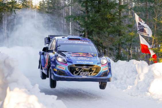 Ott Tänak fait coup double en Suède