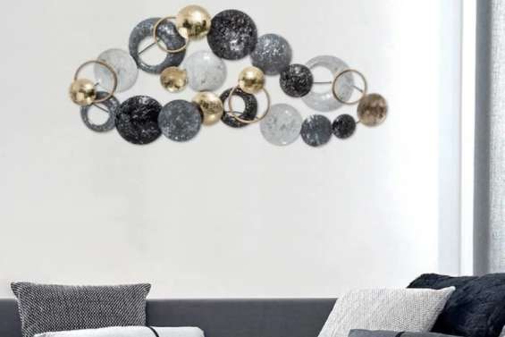 Décoration murale métallique
