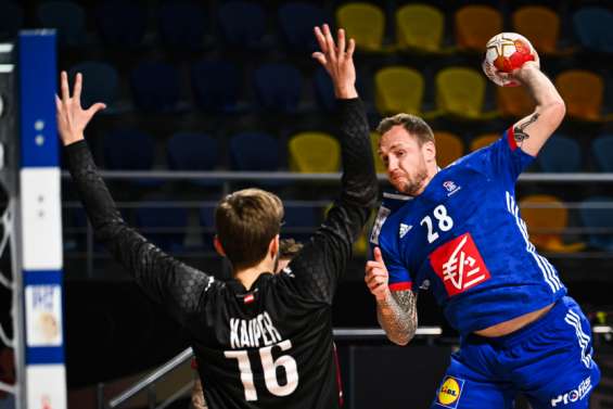 Sereins face à l'Autriche, les Bleus rallient le second tour