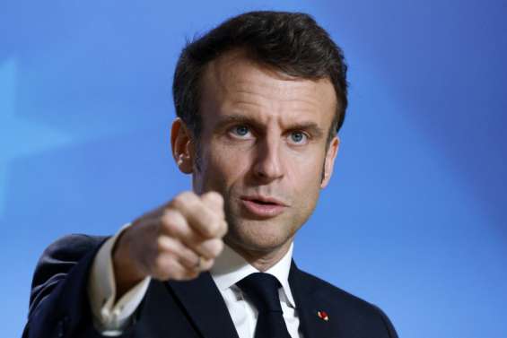 Retraites : Macron s'en prend aux oppositions