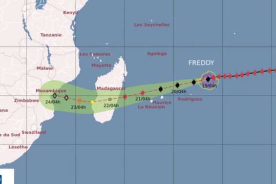 Cyclone Freddy : La Réunion se prépare