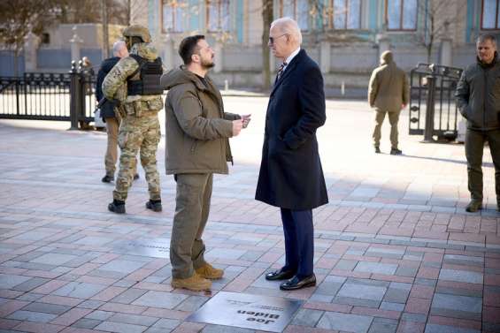 Joe Biden en visite surprise à Kiev