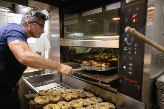 En quête du bagel de son enfance, Andrew Martinez vit le rêve américain à New York