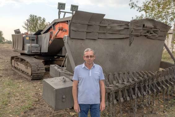 Pour déminer plus vite, les Ukrainiens développent des véhicules faits maison