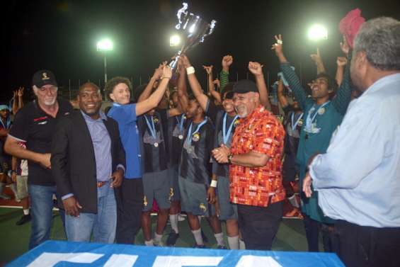 Football : Hienghène remporte sa sixième Coupe de Calédonie après les tirs au but