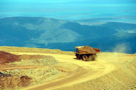 Deux nouvelles taxes sur l'activité minière adoptées par le Congrès