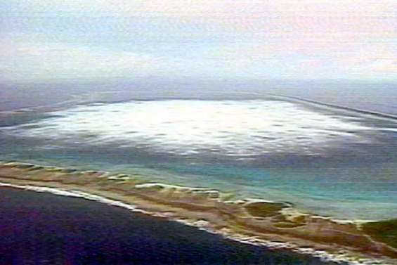 Essais nucléaires en Polynésie : Moruroa et Fangataufa, des atolls à haut risque