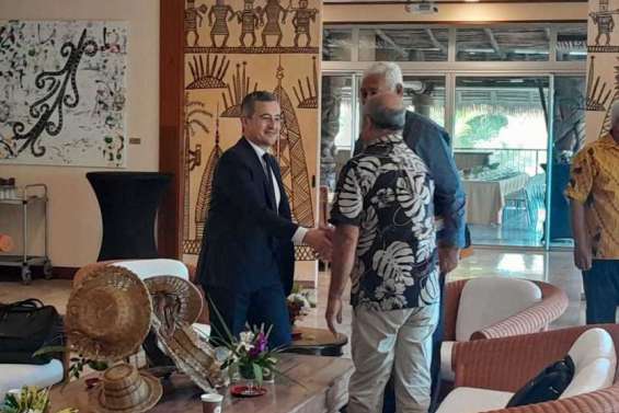 Avenir institutionnel : Gérald Darmanin ne reviendra pas la semaine prochaine en Nouvelle-Calédonie