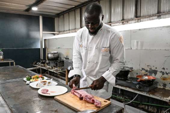 En Côte d’Ivoire, la cuisine locale revisitée au menu des restaurants huppés