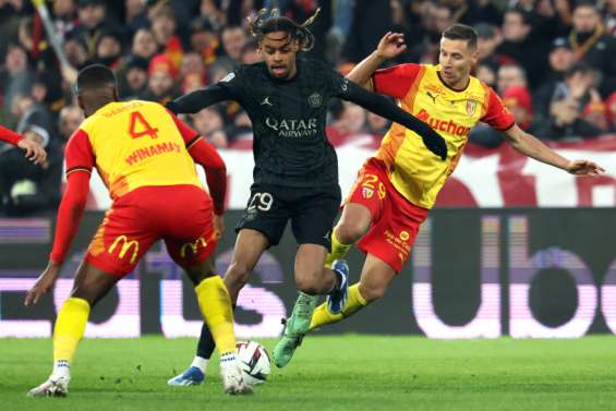 Ligue 1 : le Paris SG creuse l’écart devant Brest surprenant troisième