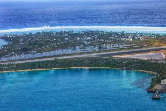 [VIDÉO] Des vagues géantes ravagent la base militaire américaine des îles Marshall