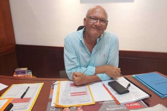 Mont-Dore : la ville alerte sur des faux profils Facebook du maire Eddie Lecourieux
