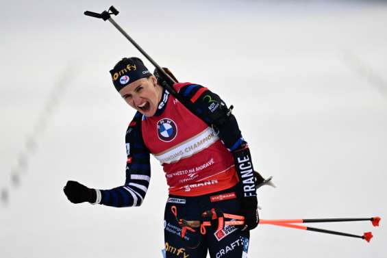 Biathlon : l’intouchable Julia Simon s’offre un cinquième titre mondial