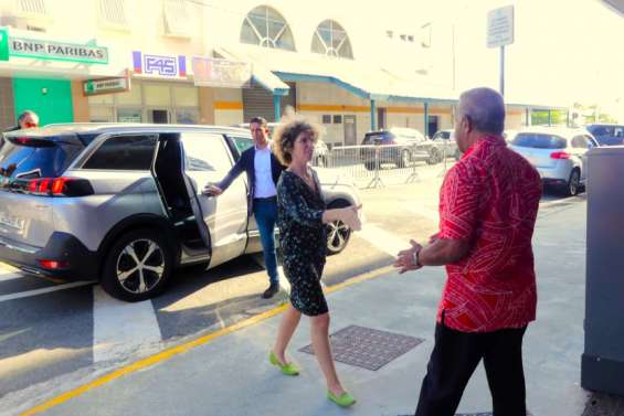 Marie Guévenoux conclut son déplacement par des rendez-vous politiques