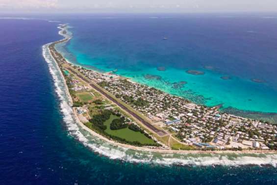 Les Tuvalu approuvent le traité leur offrant l’asile climatique en Australie