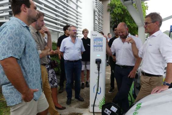 Dumbéa se dote de quatre premières bornes de recharge pour véhicules électriques
