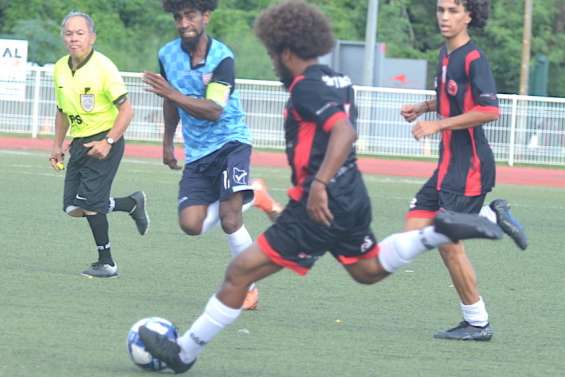 Super Ligue (6e journée) : Tiga Sport solide leader, Magenta cartonne