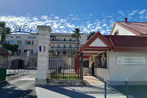 La présidence du gouvernement prend ses quartiers dans l’ancien CHT